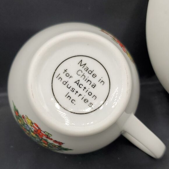 Jamestown China Christmas Tree Cup and Saucer with Gold Trim - Picture 5 of 7